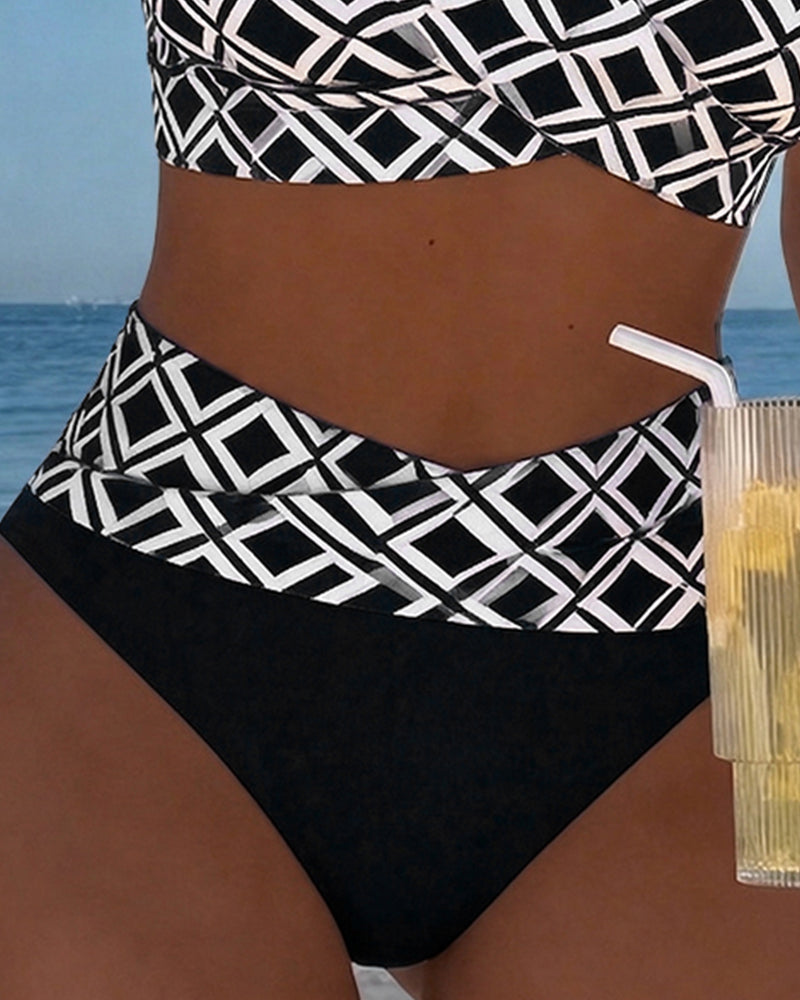 Noemi | Zweiteiliger Bikini mit BH-Schnitt und Diamantmuster