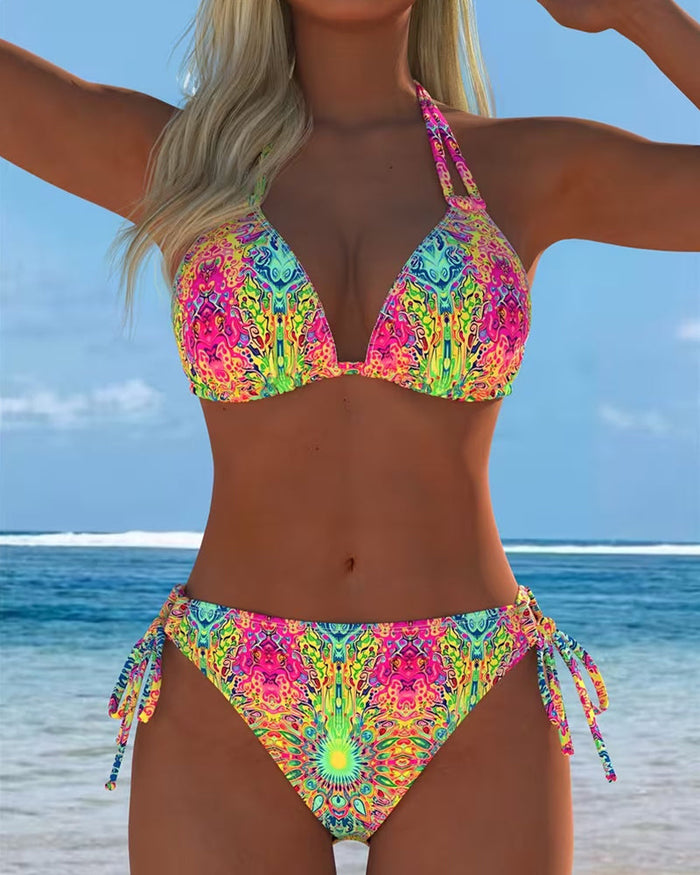 Sandra | Bunter Bikini mit Halter-Print