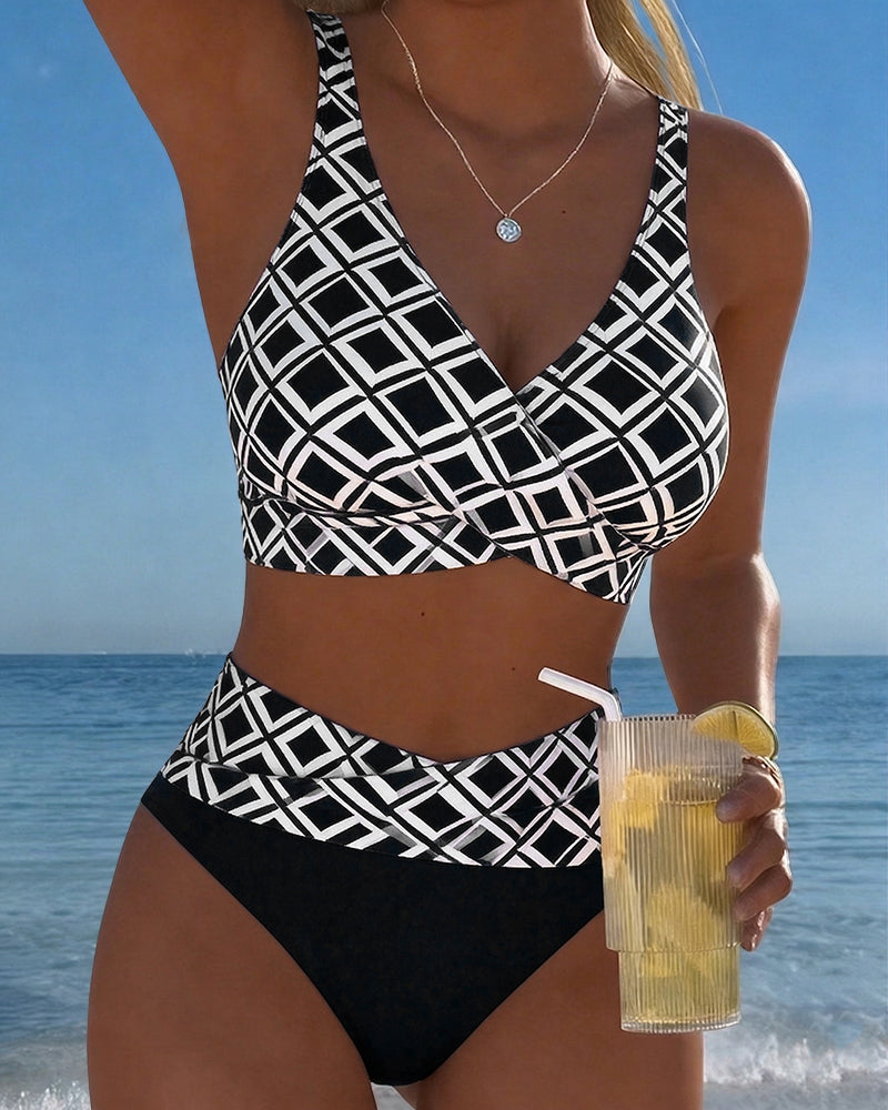 Noemi | Zweiteiliger Bikini mit BH-Schnitt und Diamantmuster