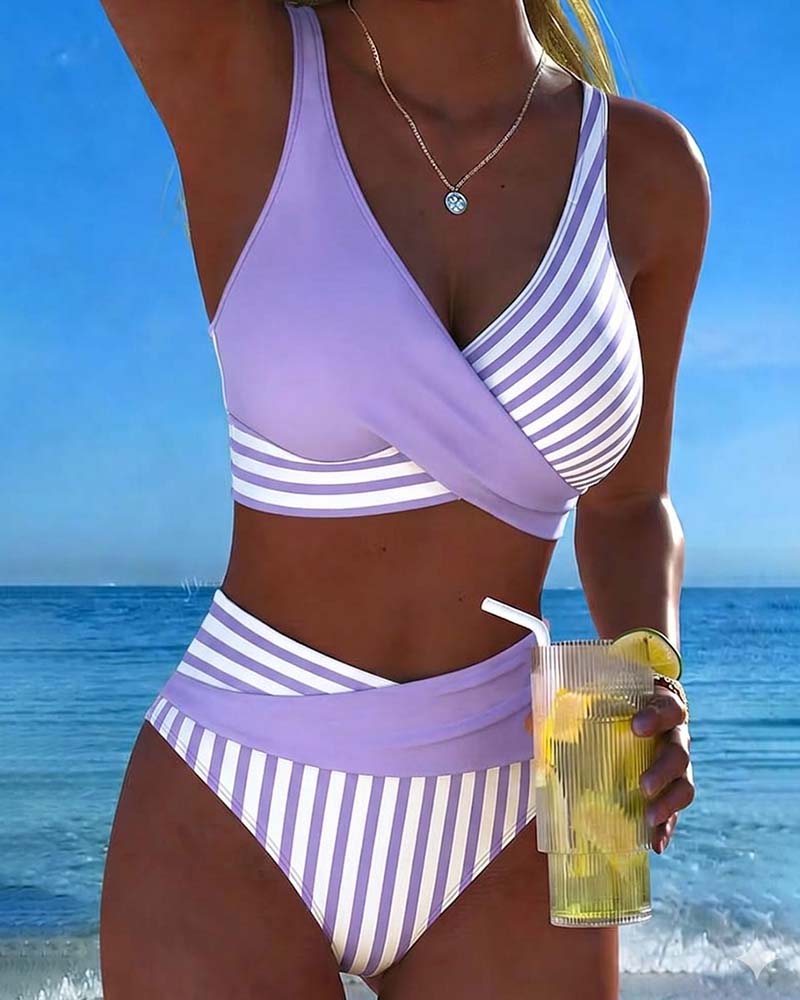 Alina | Bikini mit gekreuztem Streifendruck